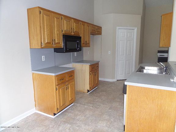 4th image of 2926 BIRDSONG Way