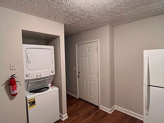 3rd image of 346 E 13th Ave APT A