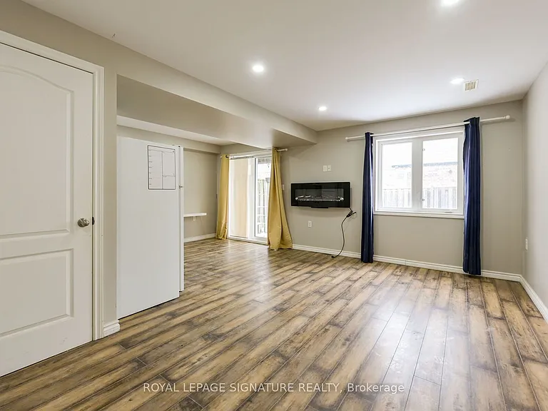 96 Highgate Dr #LOWER LEVEL B — Photo 15