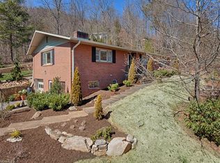 34 Robinhood Rd, Asheville, NC 28804