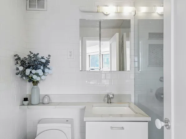 305 East 24th Street image 6 of 9