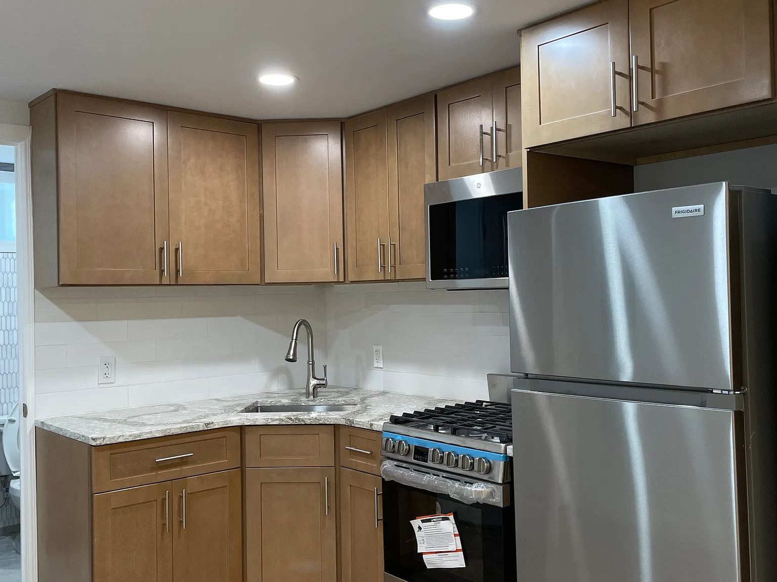 Parkway Dr, Elmont — Photo 3