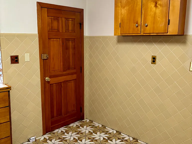 142 Falcon St #2 — Photo 9
