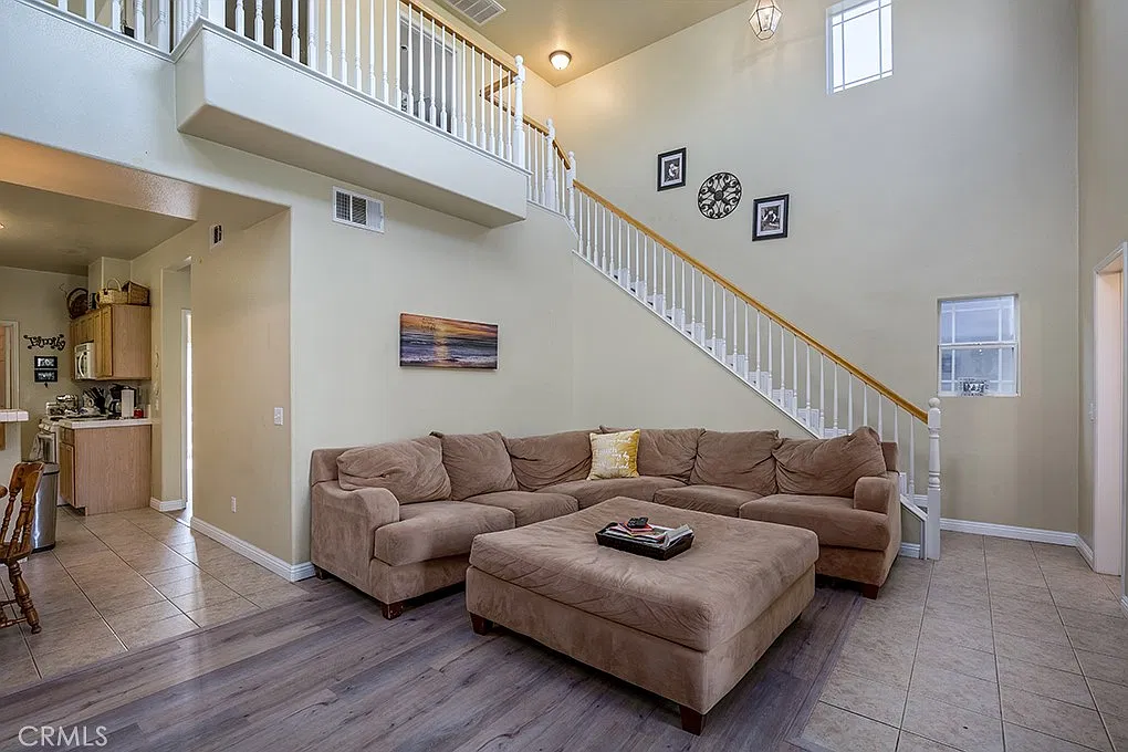3 bed, 2.5 bath, 1420 sqft, $2,900 — Photo 4