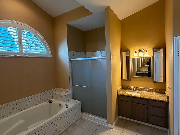 745 Silverwood Dr — Photo 8