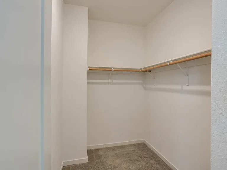 37662 Breakers Rd — Photo 16