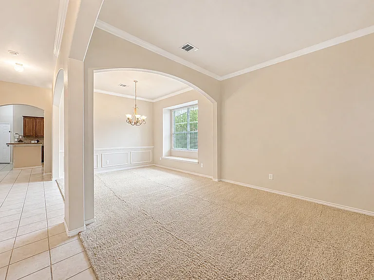 1612 Warm Springs Dr — Photo 6