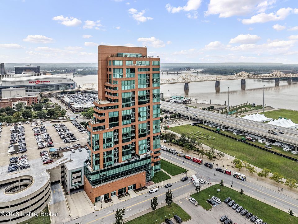 1st image of 222 Witherspoon St #902