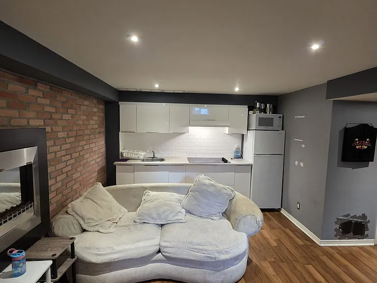 58 La Pinta St — Photo 3