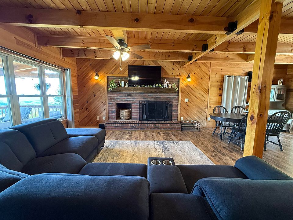 16th image of 240 Joe Pye Ln