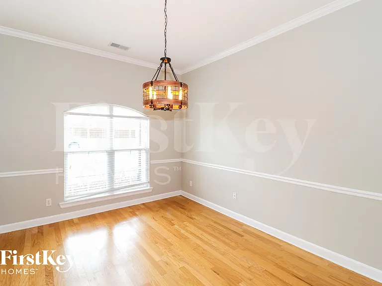 170 Southwind Dr — Photo 6