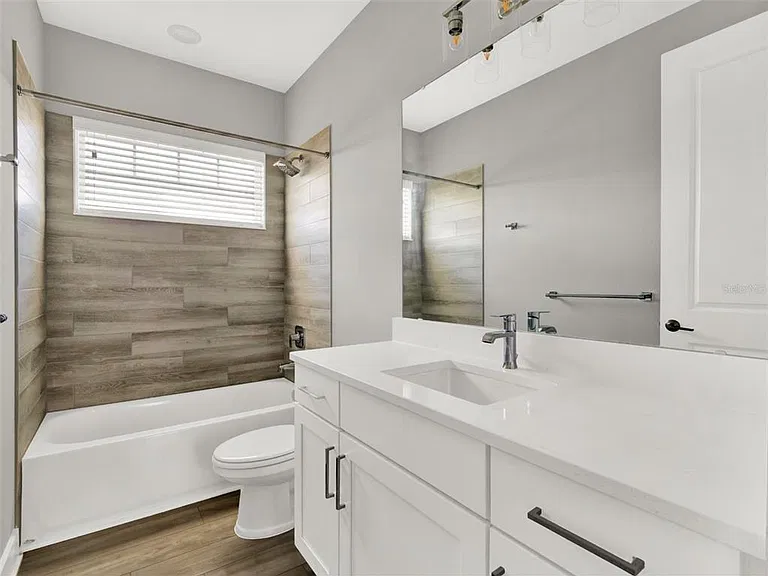 13782 Grignard Aly — Photo 24