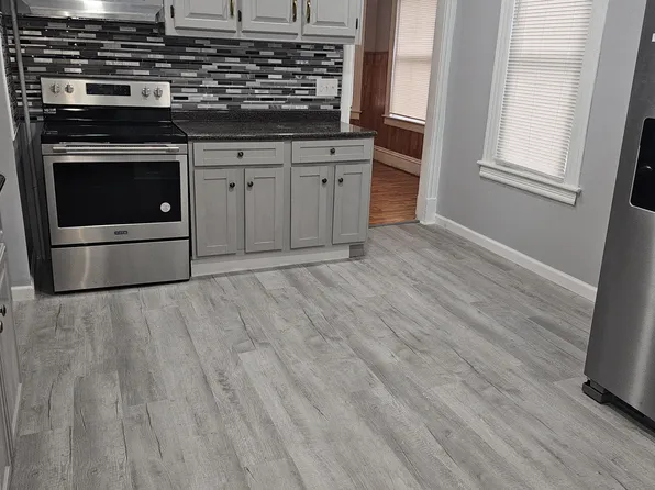 125 College St #125, Springfield, MA 01109