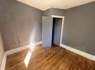 2575 N 34th St, Milwaukee, WI 53210