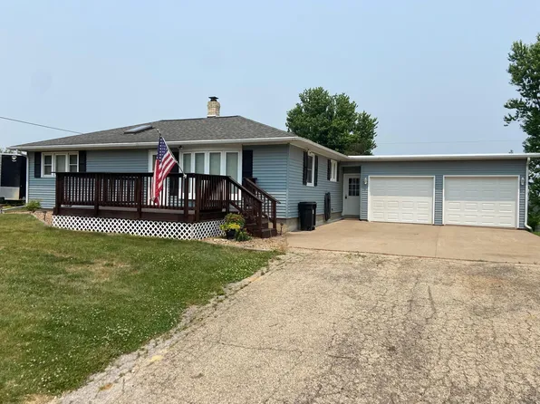 16710 Us Highway 20 W, East Dubuque, IL 61025
