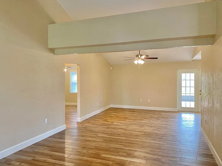 3842 Featherwood Trl — Photo 4