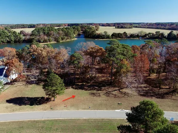 117 Creekside Ln, Cape Charles, VA 23310