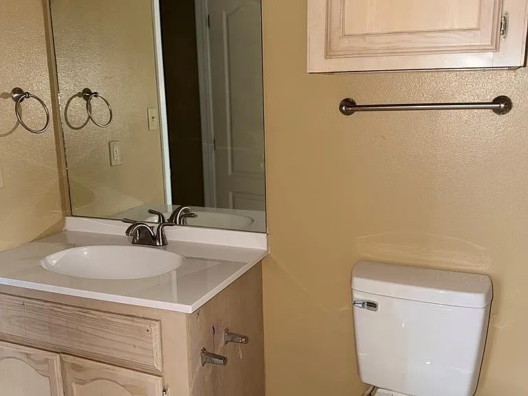 1722 Stone Dr #2 — Photo 16