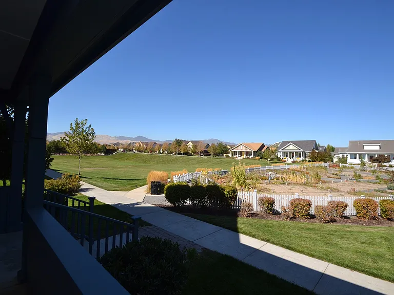 10741 S Weiss Dr — Photo 49