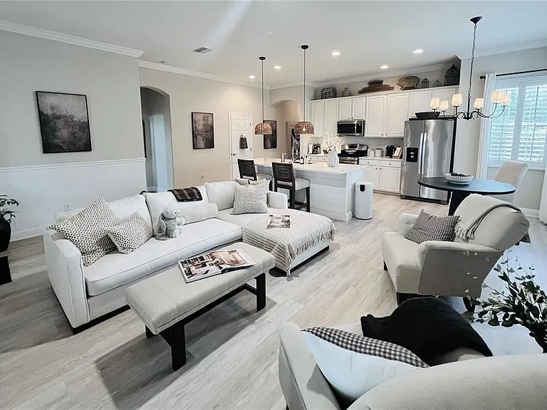 210 Latitude Pl — Photo 7