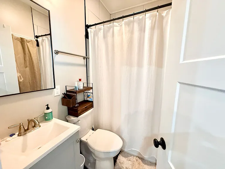 95 W Elm St #1 — Photo 17