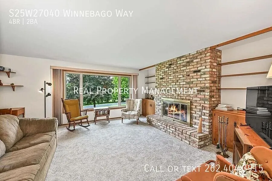 Private Acre+ Living with the Convenience of Prime Waukesha — Photo 4