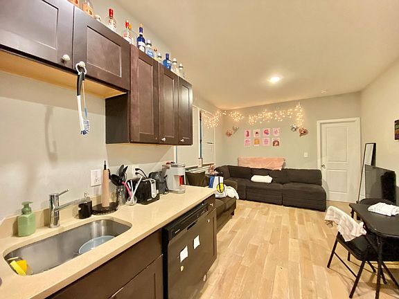 4th image of 2020 N Carlisle St #A