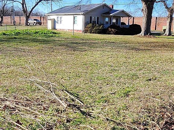 5th image of 101 Gaither Rd