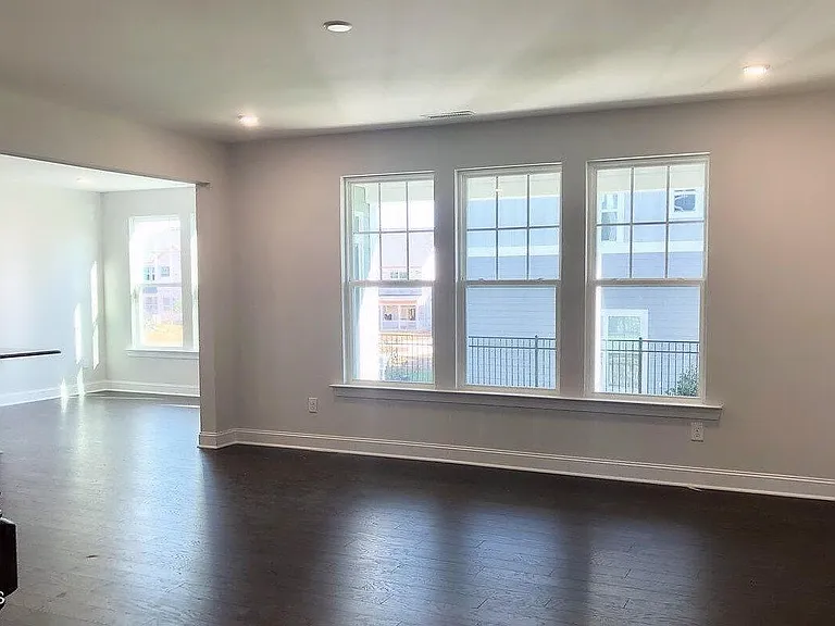 203 Condra Rd — Photo 4