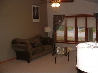 14 Fairway Ct, Appleton, WI 54915