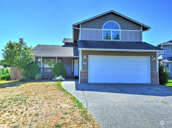 812 Darwins Way, Granite Falls, WA 98252