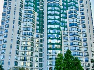 4450 Tucana Ct #1202, Mississauga, ON L5R 3R4