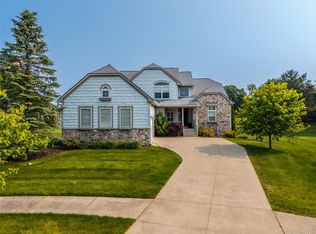 2327 Cherry Tree Ln, Grand Blanc, MI 48439