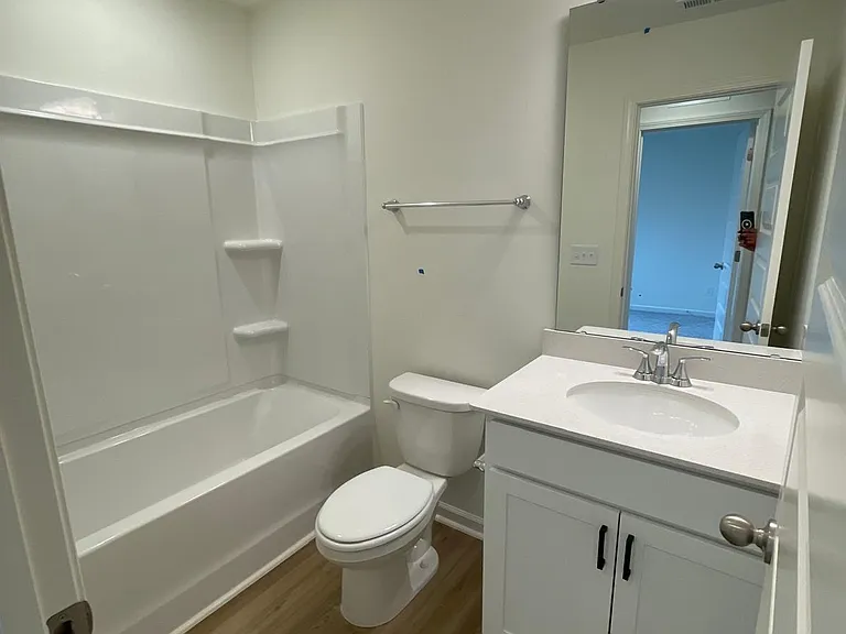 195 Parker Ln — Photo 13