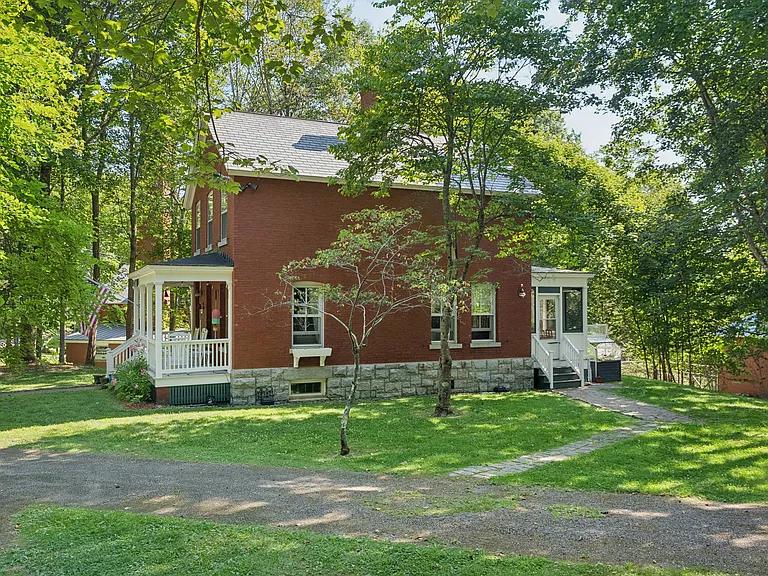 171 Diamond Ave — Photo 44