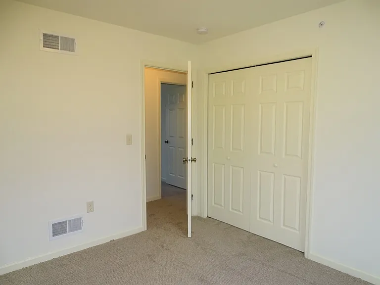320 Meadow View Dr — Photo 19