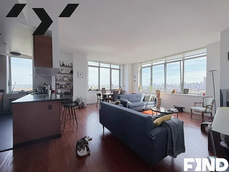 1485 5th Ave #25B — Photo 3