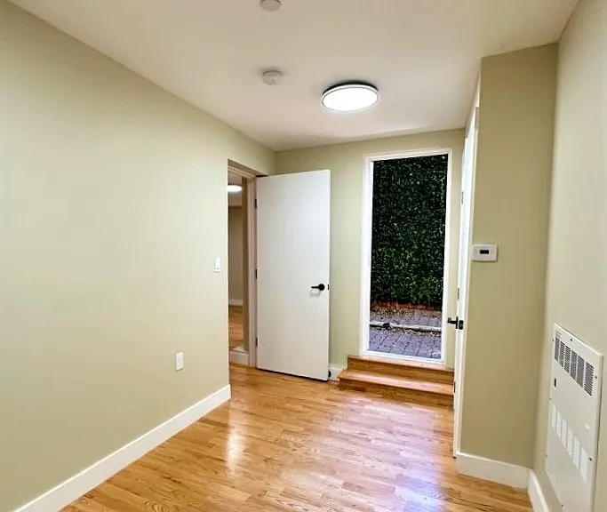 555 Ofarrell St — Photo 22