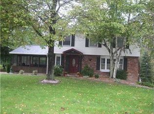 118 Crest Dr, Beaver, PA