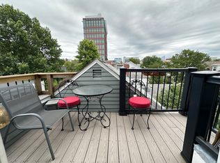 92 Sciarappa St APT 3, Cambridge, MA 02141