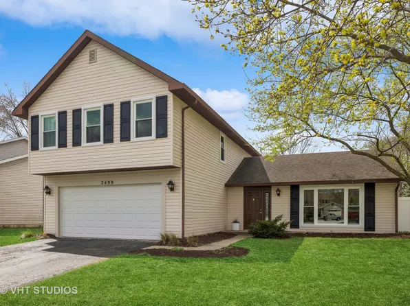 2490 Hedge Row Dr, Aurora, IL 60502