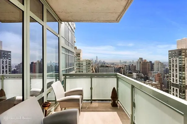 Rented by Corcoran | media 13