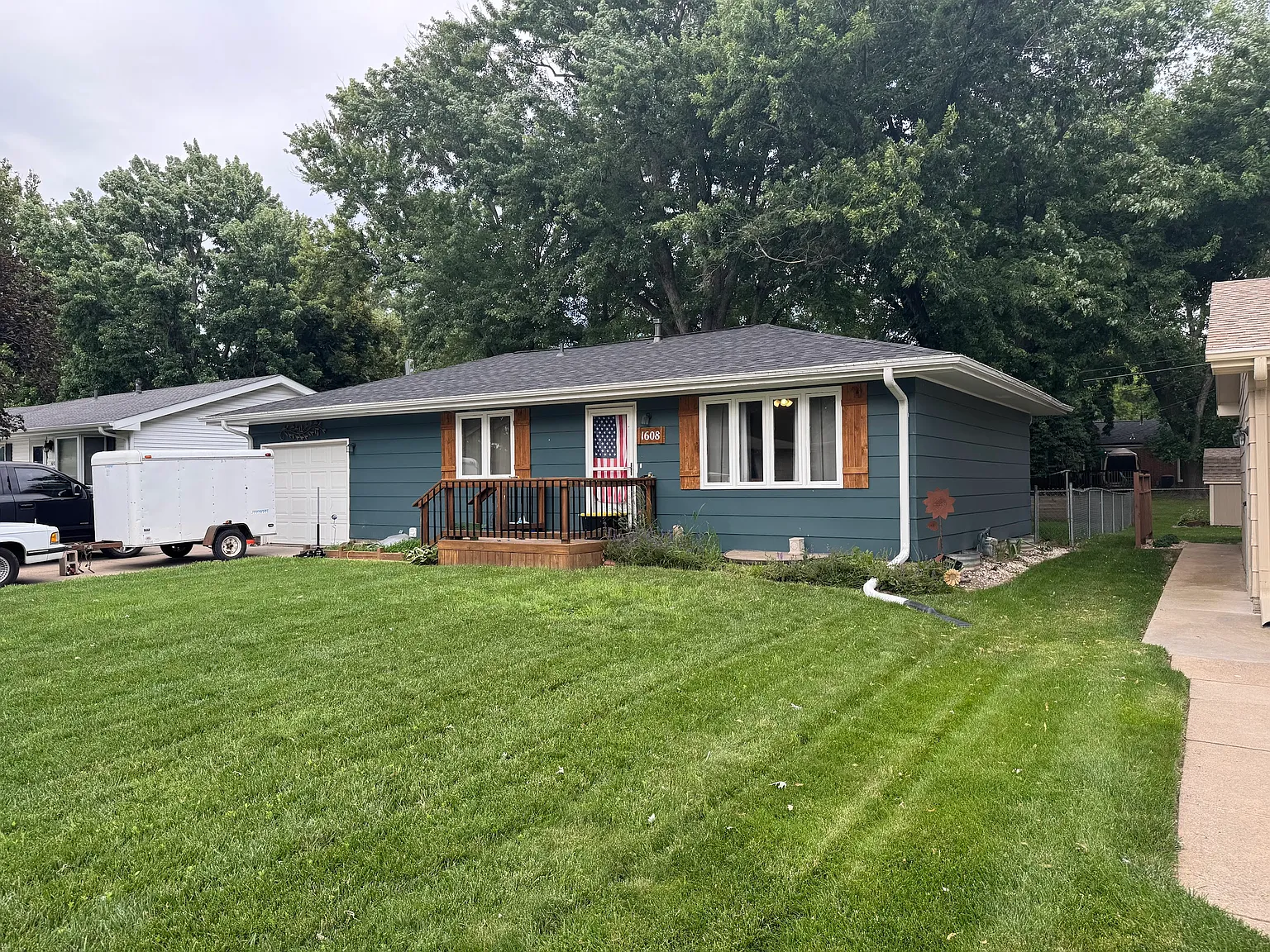 4 bed, 1872 sqft, $1,700 — Photo 1