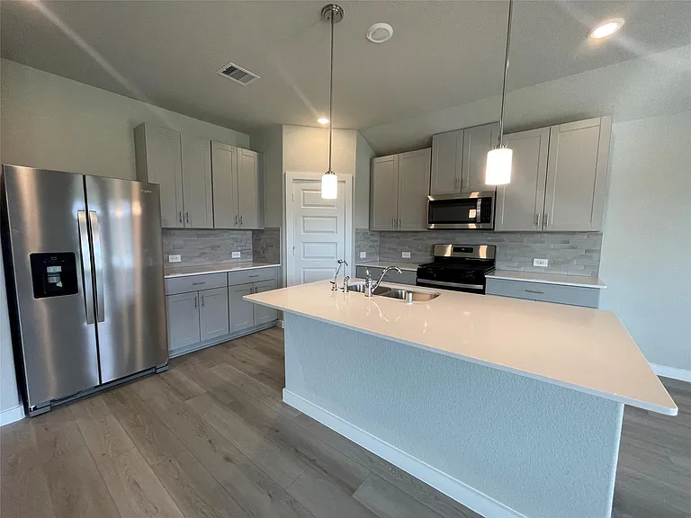 6406 Brazos Trail Dr — Photo 3