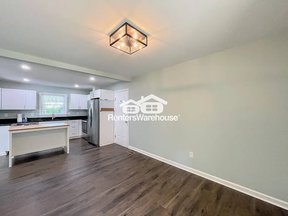 190 Devon Pl