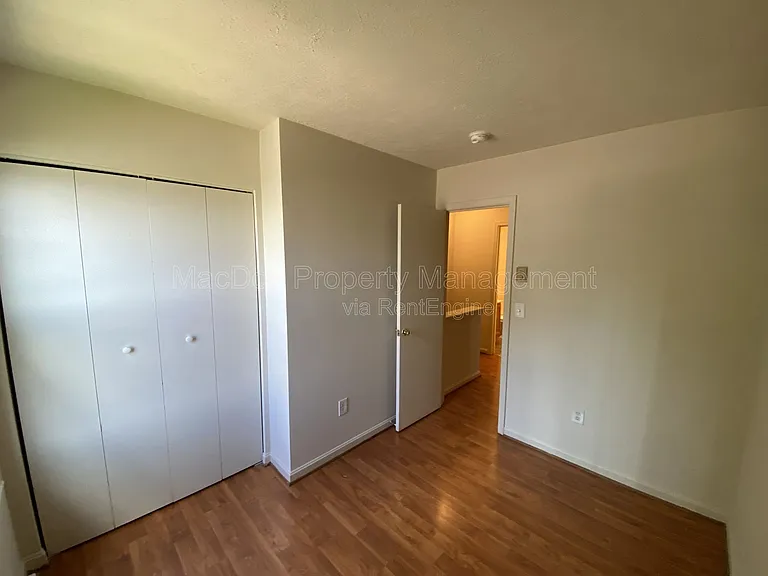 624 Highview Ct — Photo 20