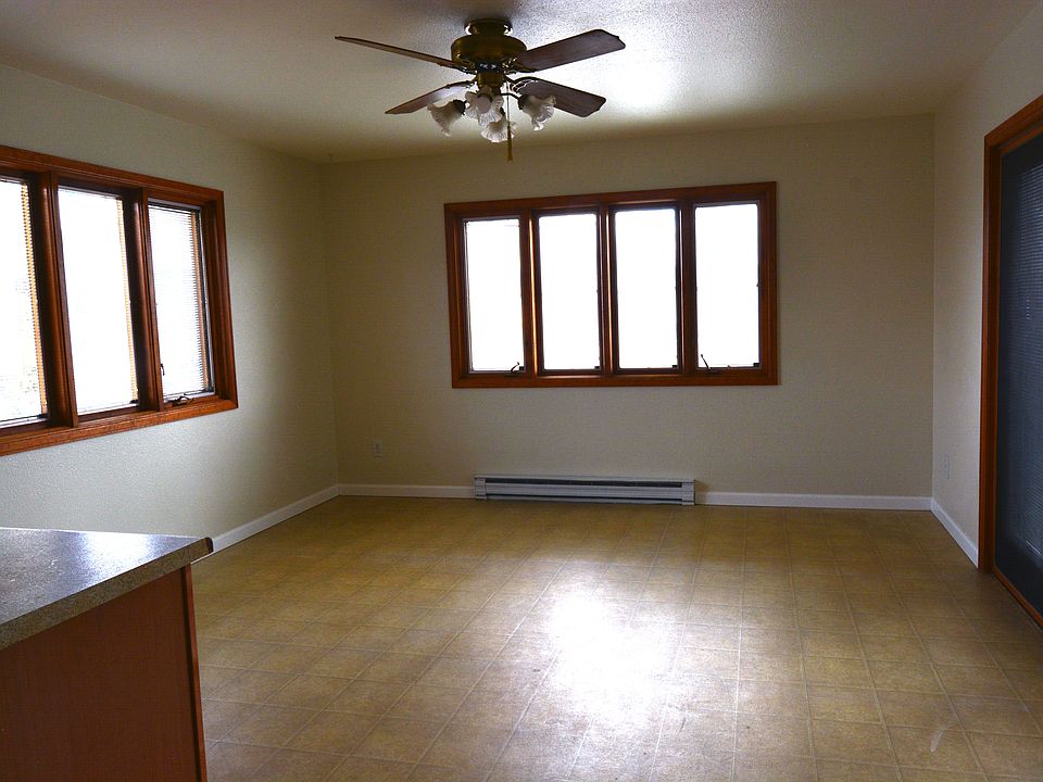 9 Dining Room_04142021