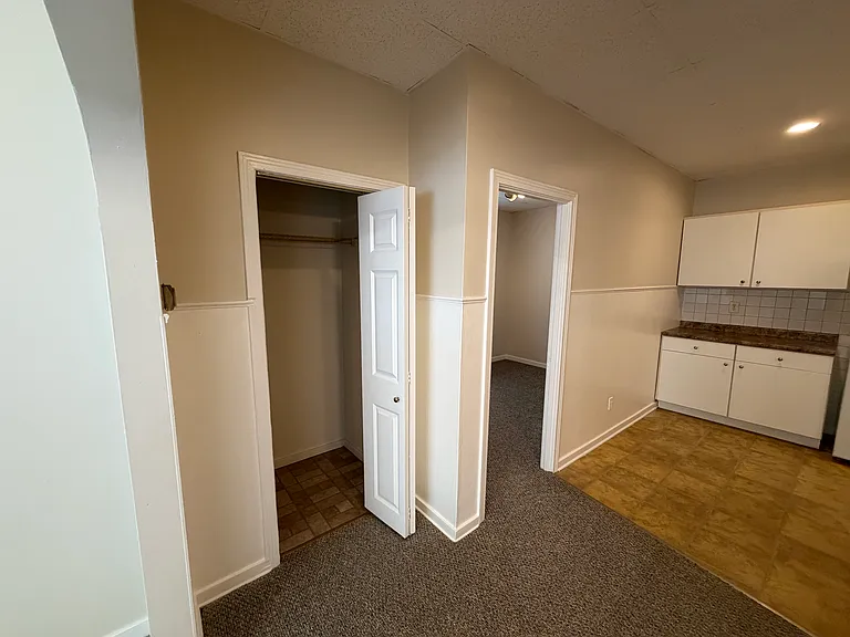 271 Grote St #1 — Photo 10