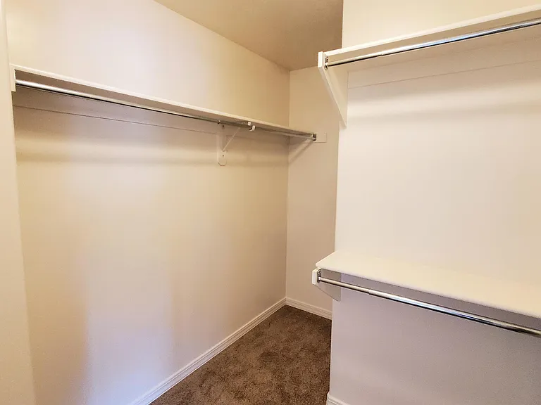 483 E Apple Blossom Ln — Photo 20