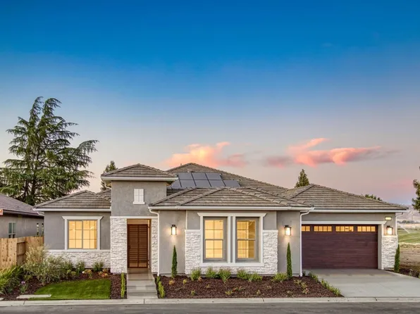 2650 E Via Sofia Dr, Fresno, CA 93730